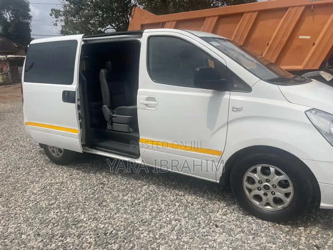 Hyundai Starex 2020 Silver