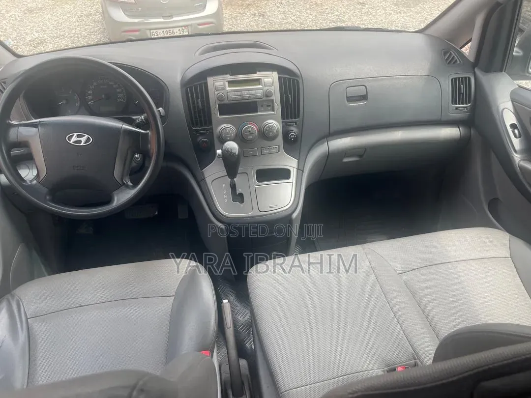 Hyundai Starex 2020 Silver