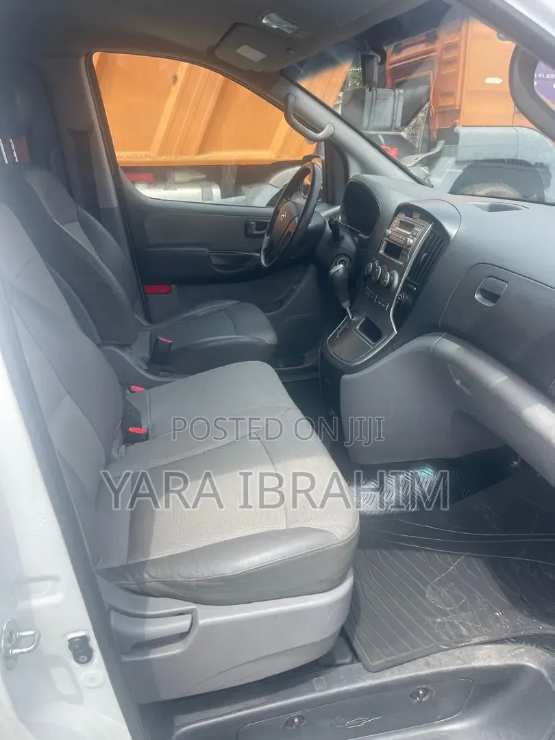 Hyundai Starex 2020 Silver
