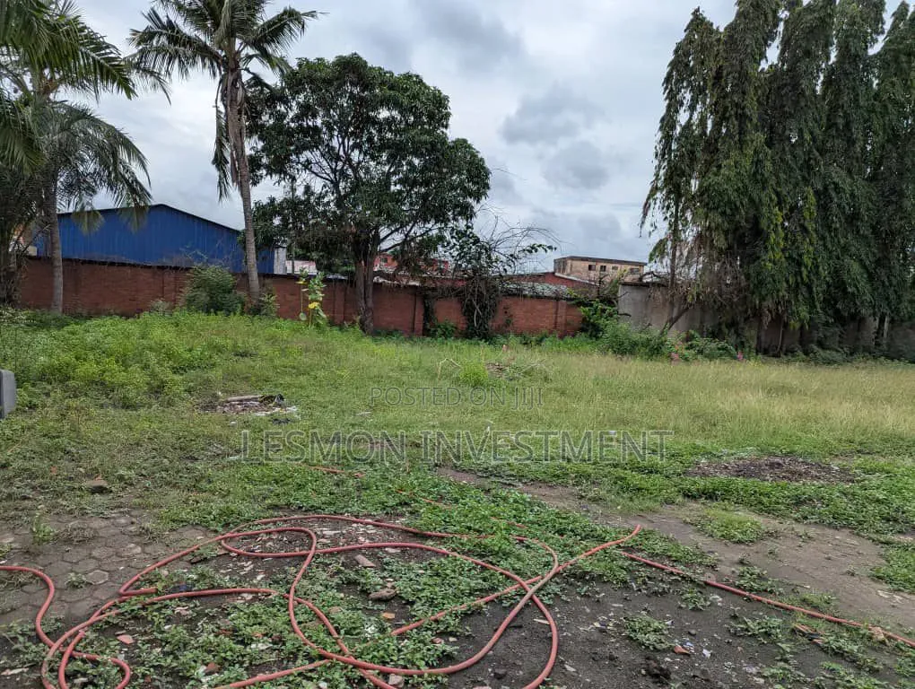 2,15 Acres of Roadside Land at Dzorwulu for Sale
