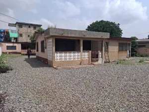 5bdrm Bungalow in UPSA Area for sale
