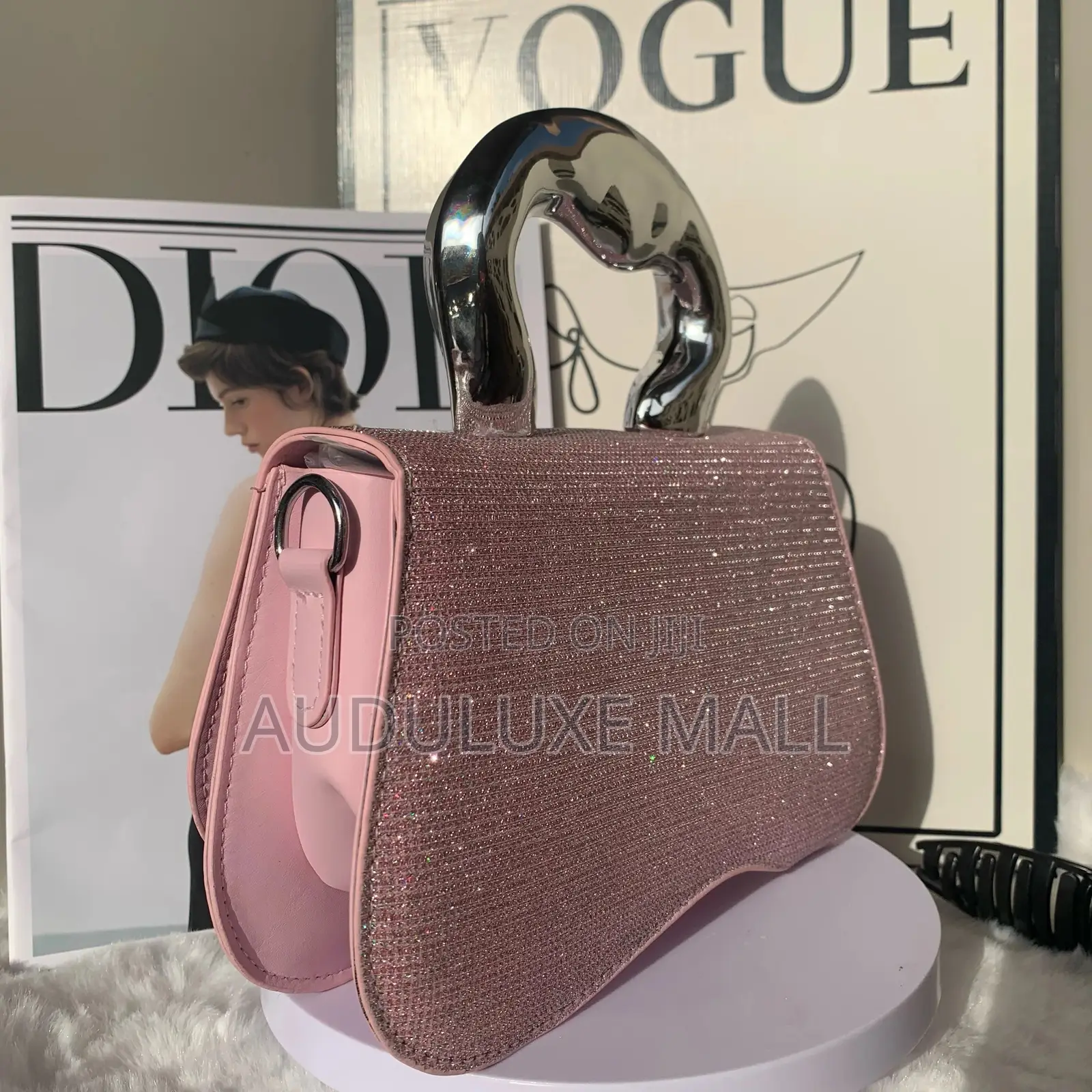 Ladies Fashionable Handbag
