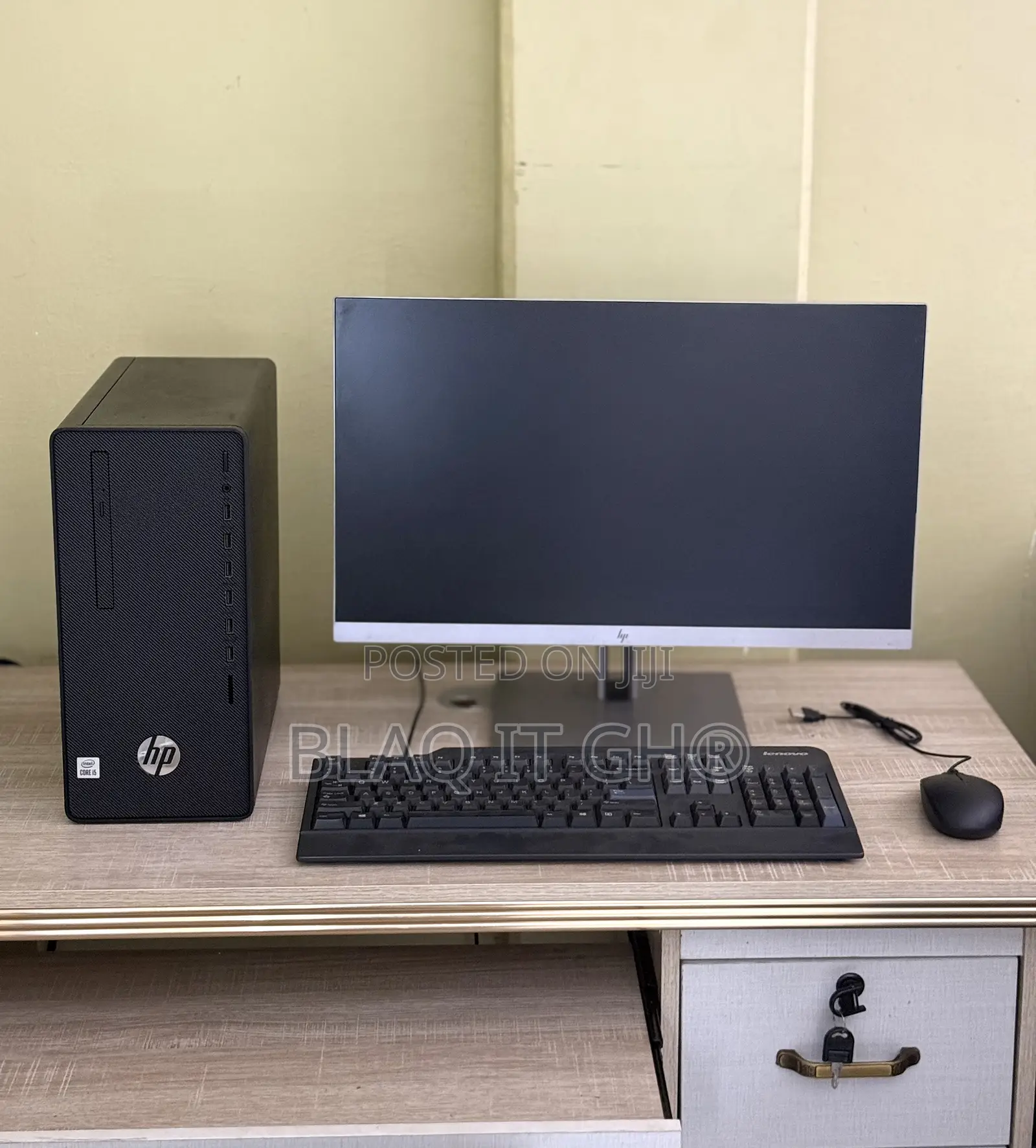 Desktop Computer HP EliteOne 840 G9 16GB Intel Core i5 SSD 256GB