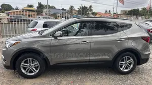 Hyundai Santa Fe SE AWD 2017 Gray