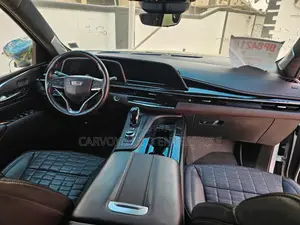 Cadillac Escalade Premium Luxury Platinum 4WD 2023 White