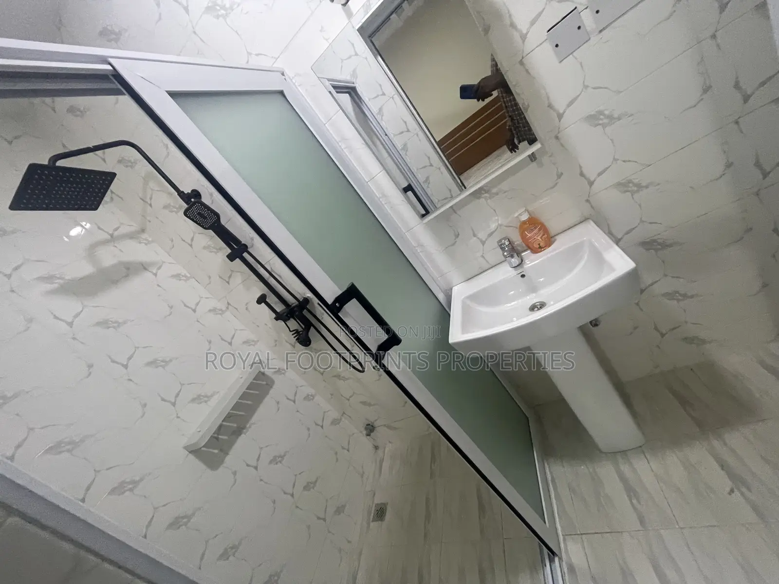 Furnished 2bdrm Apartment in Royal Footprints, Madina for rent