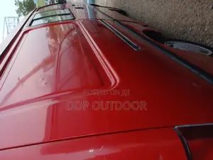 Hyundai H-100 2000 Red