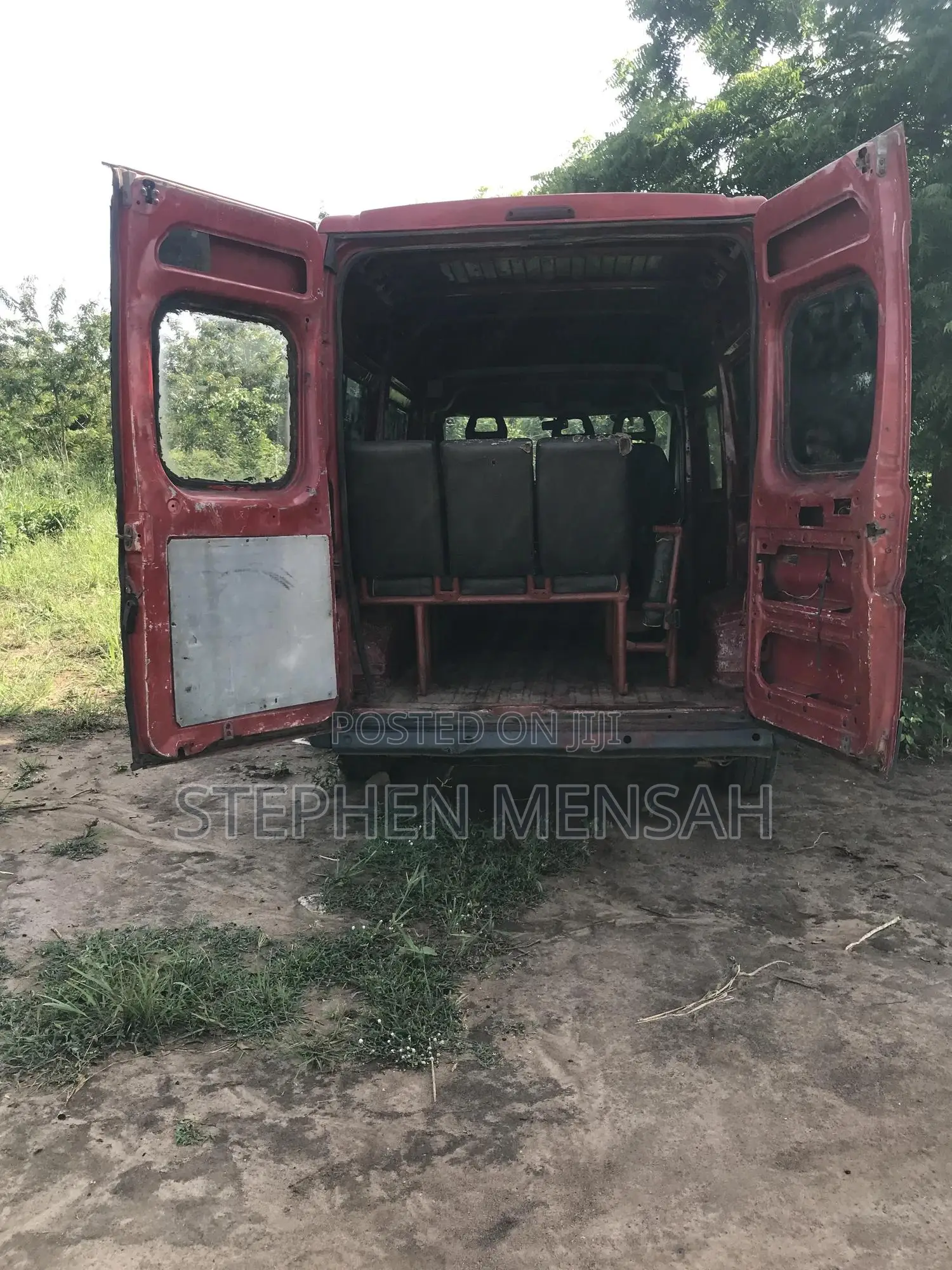Peugeot Boxer 2012 Red