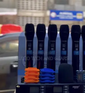 Shure Am-601 8-Channel Uhf Professional Wireless Microphone