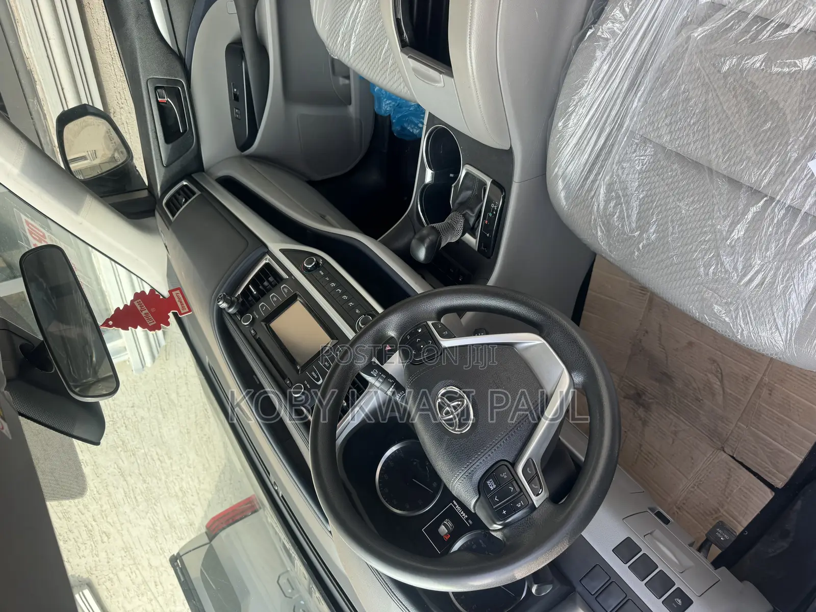 Toyota Highlander LE 4x2 (2.7L 4cyl 6A) 2018 Gray