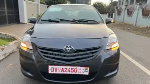 Toyota Yaris 2010 Matt Black