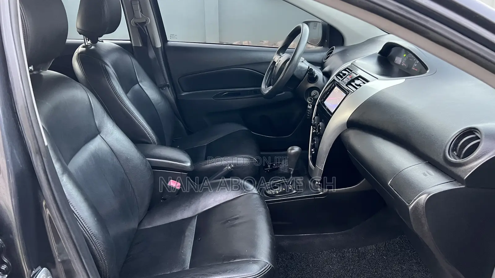 Toyota Yaris 2010 Matt Black