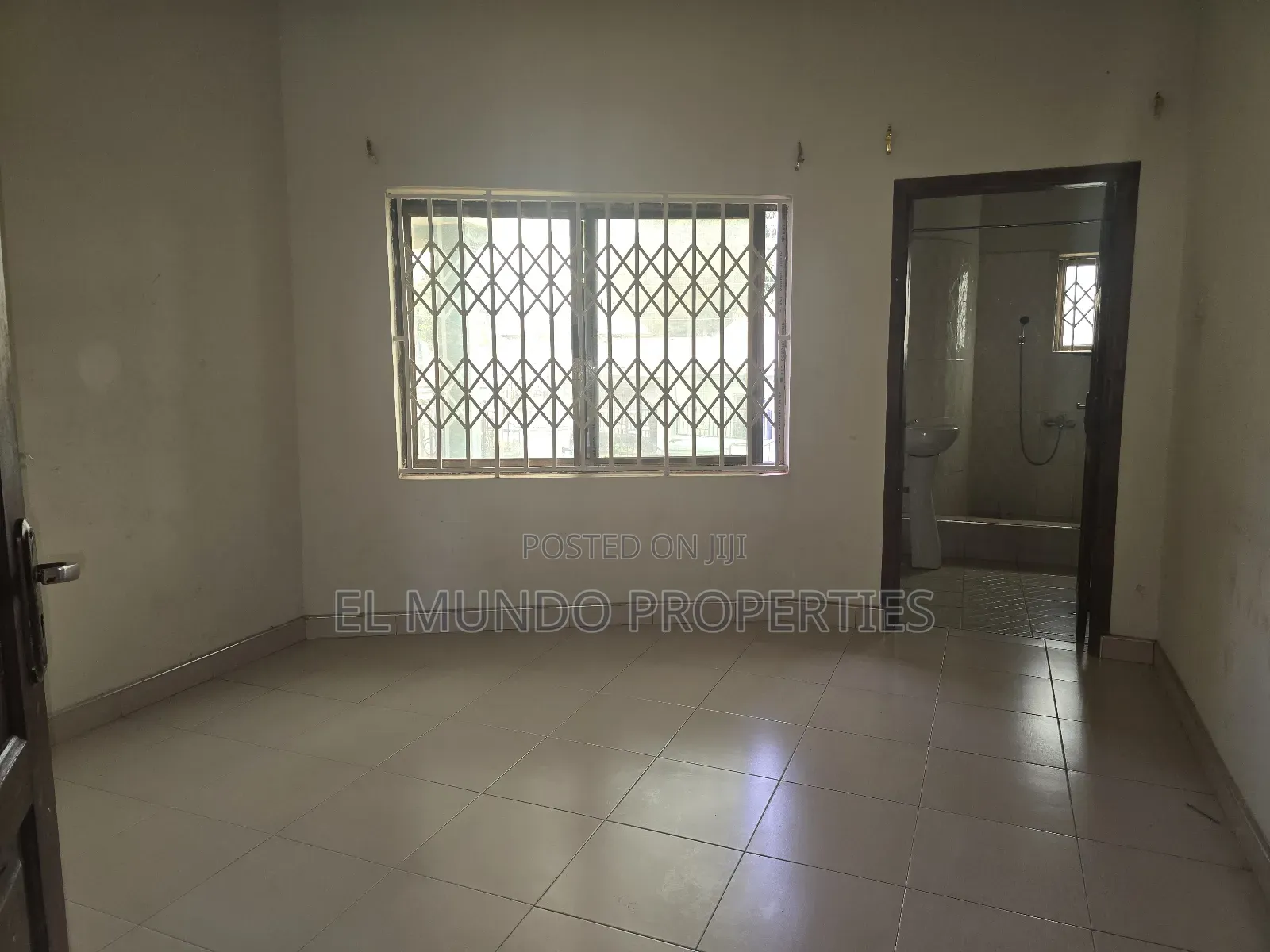 2bdrm Apartment in Ipt Denchembuosu, Kumasi Metropolitan for rent