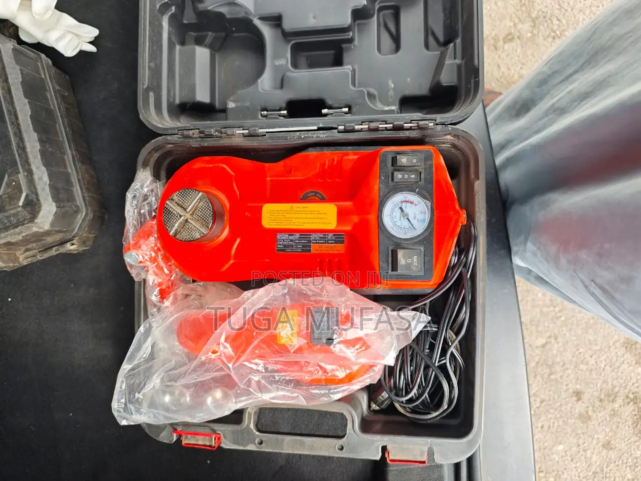 Electric Carjack