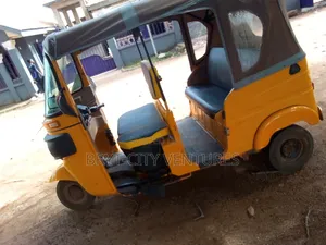 Bajaj RE 2025 Yellow