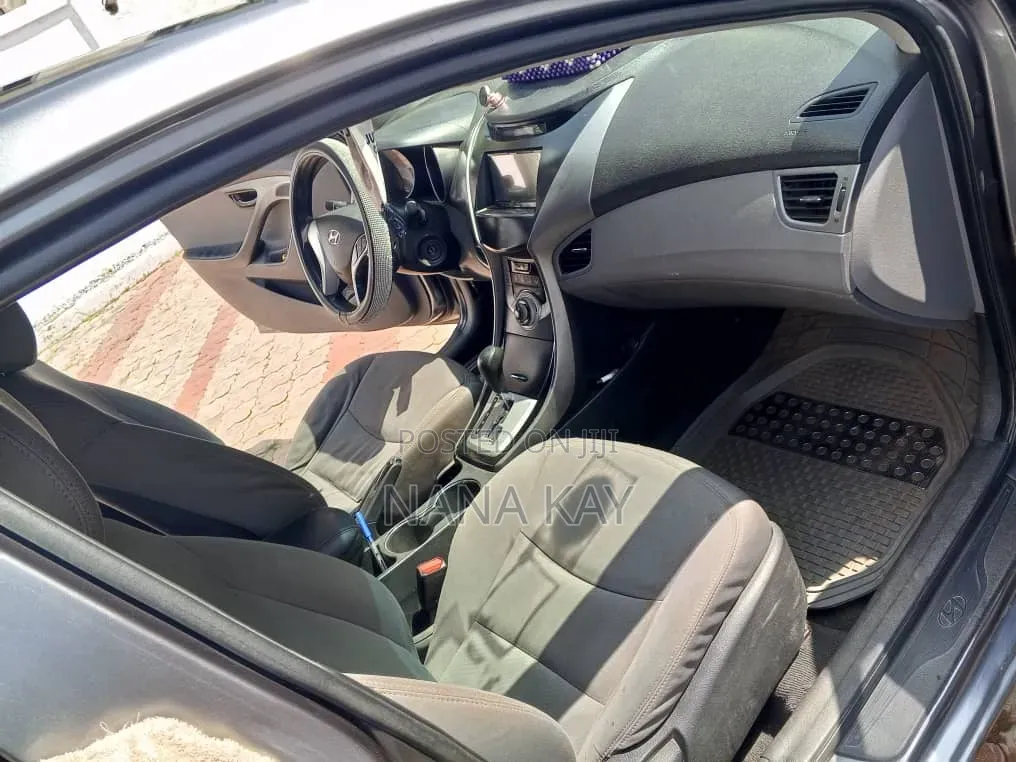 Hyundai Elantra GLS Automatic 2011 Silver