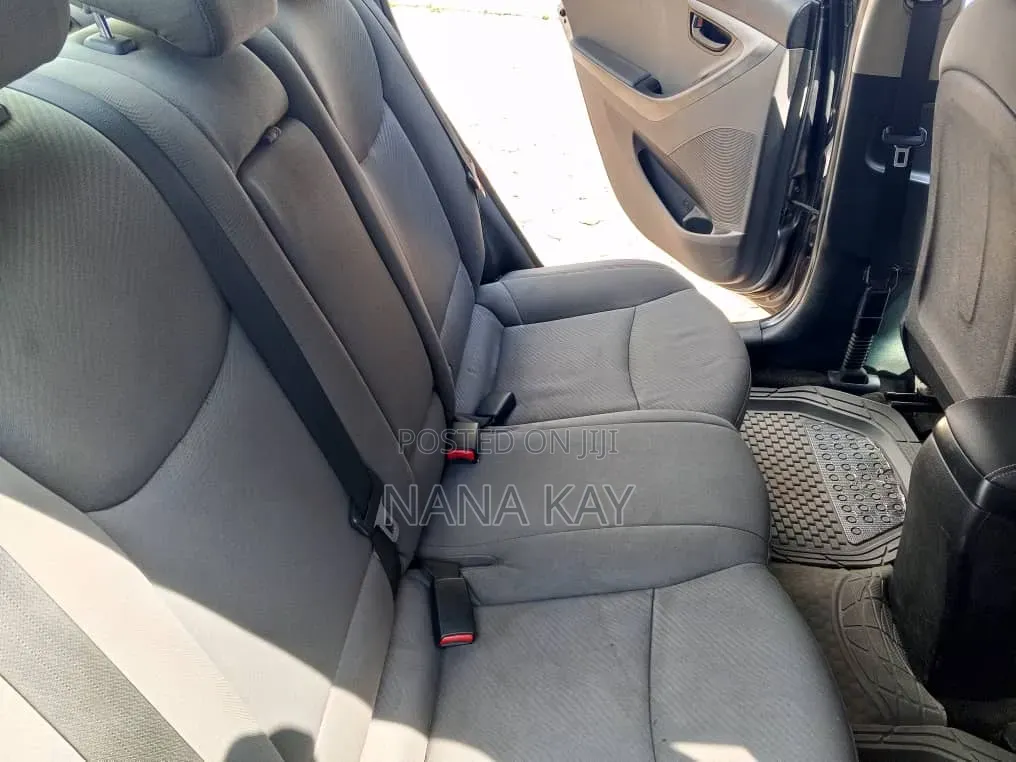 Hyundai Elantra GLS Automatic 2011 Silver