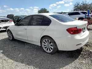 BMW 320i Sedan RWD 2018 White