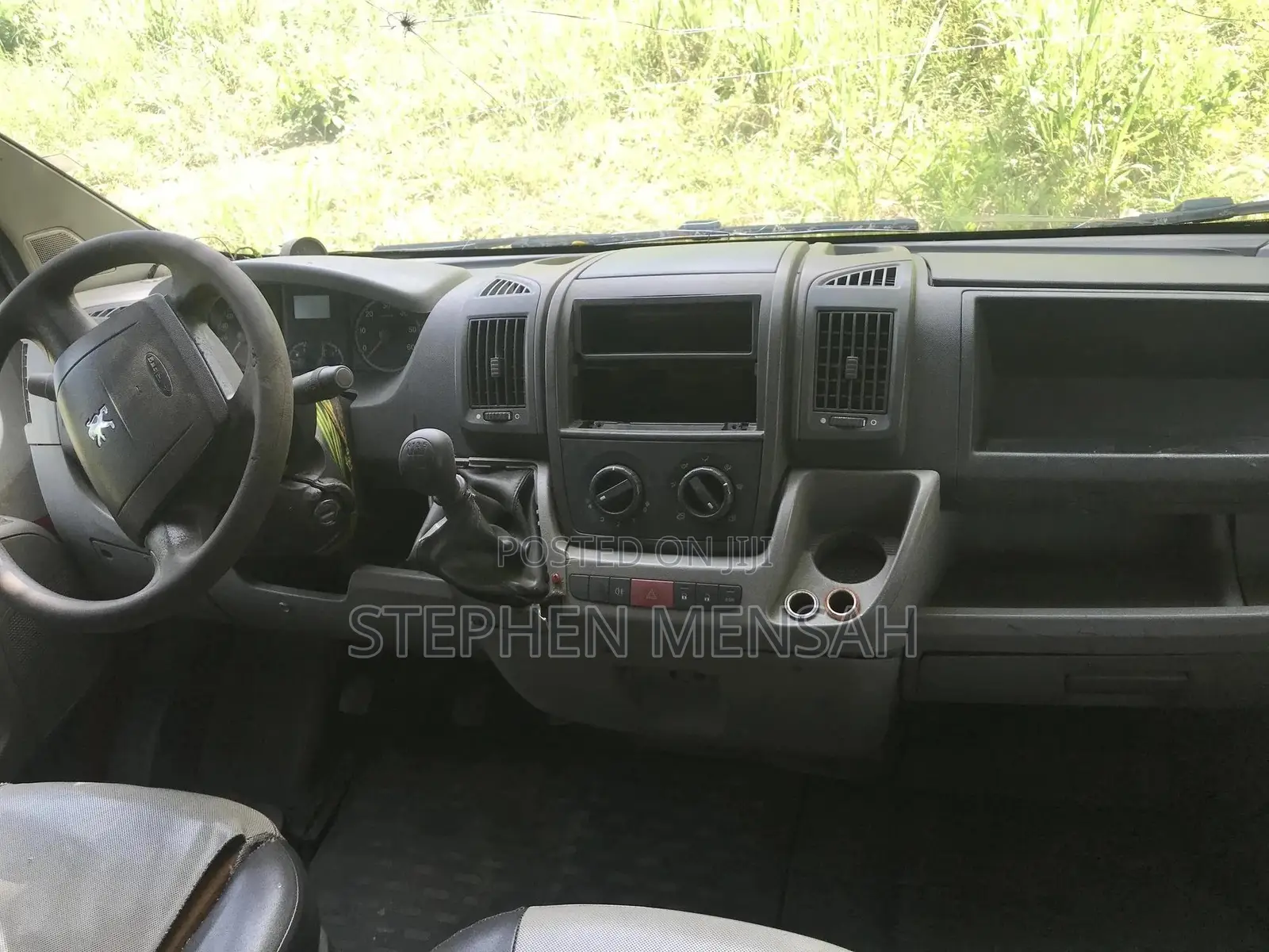 Peugeot Boxer 2012 Red