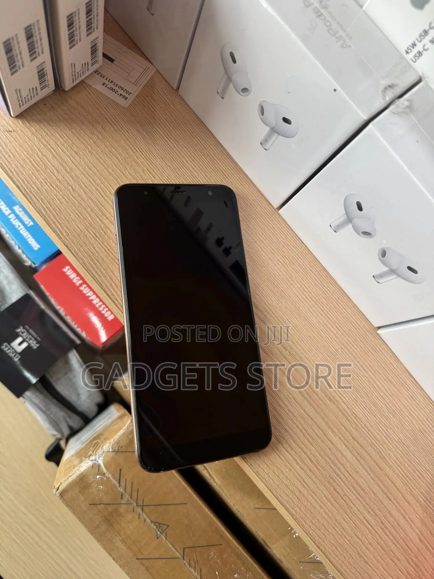 Samsung Galaxy J4 Plus 32 GB Gold