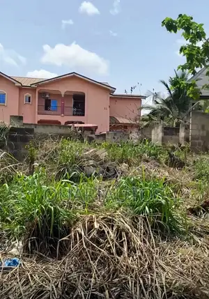 5 Bedroom Uncompleted Building 90x90 Size On 100x90 Land
