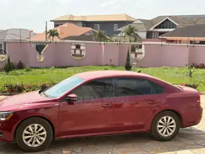 Volkswagen Passat Wolfsburg Edition 4dr Sedan (1.8L 4cyl Turbo 6A) 2015