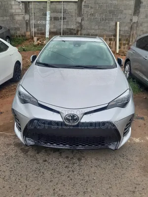 Toyota Corolla SE Special Edition 4dr Sedan (1.8L 4cyl CVT) 2017 Silver