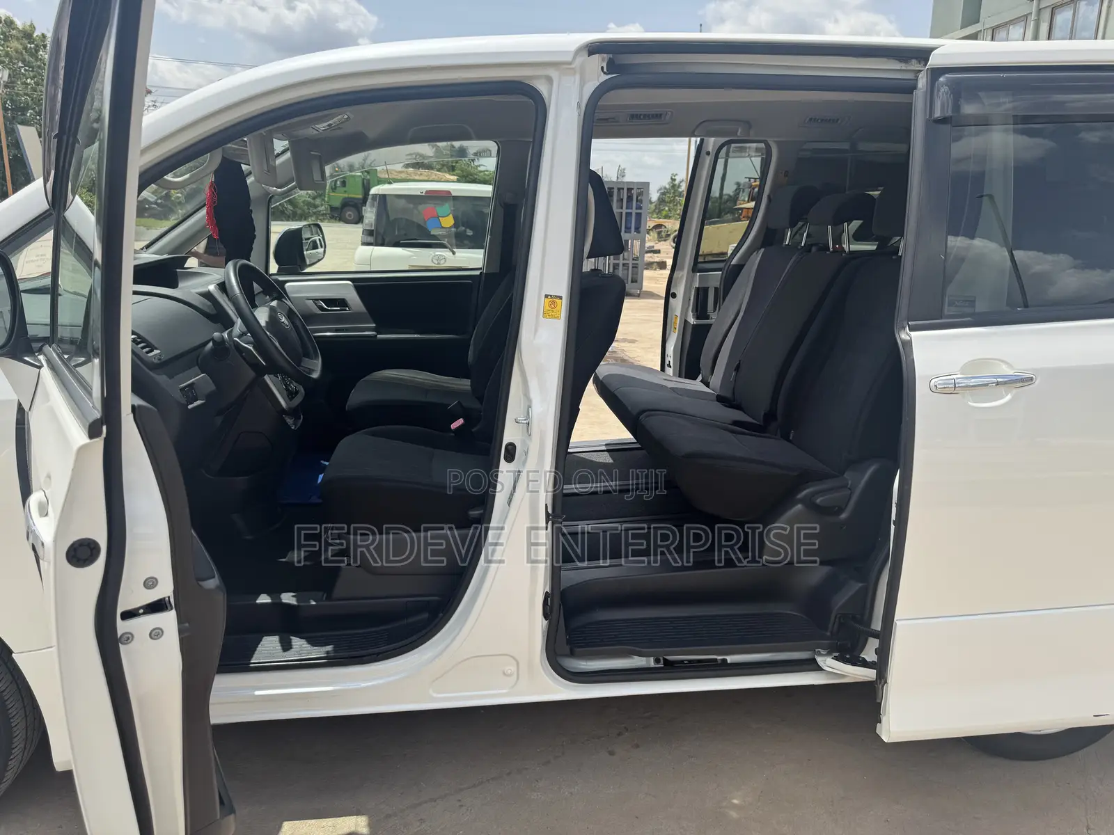 Toyota Voxy 2012 White