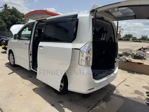 Toyota Voxy 2012 White