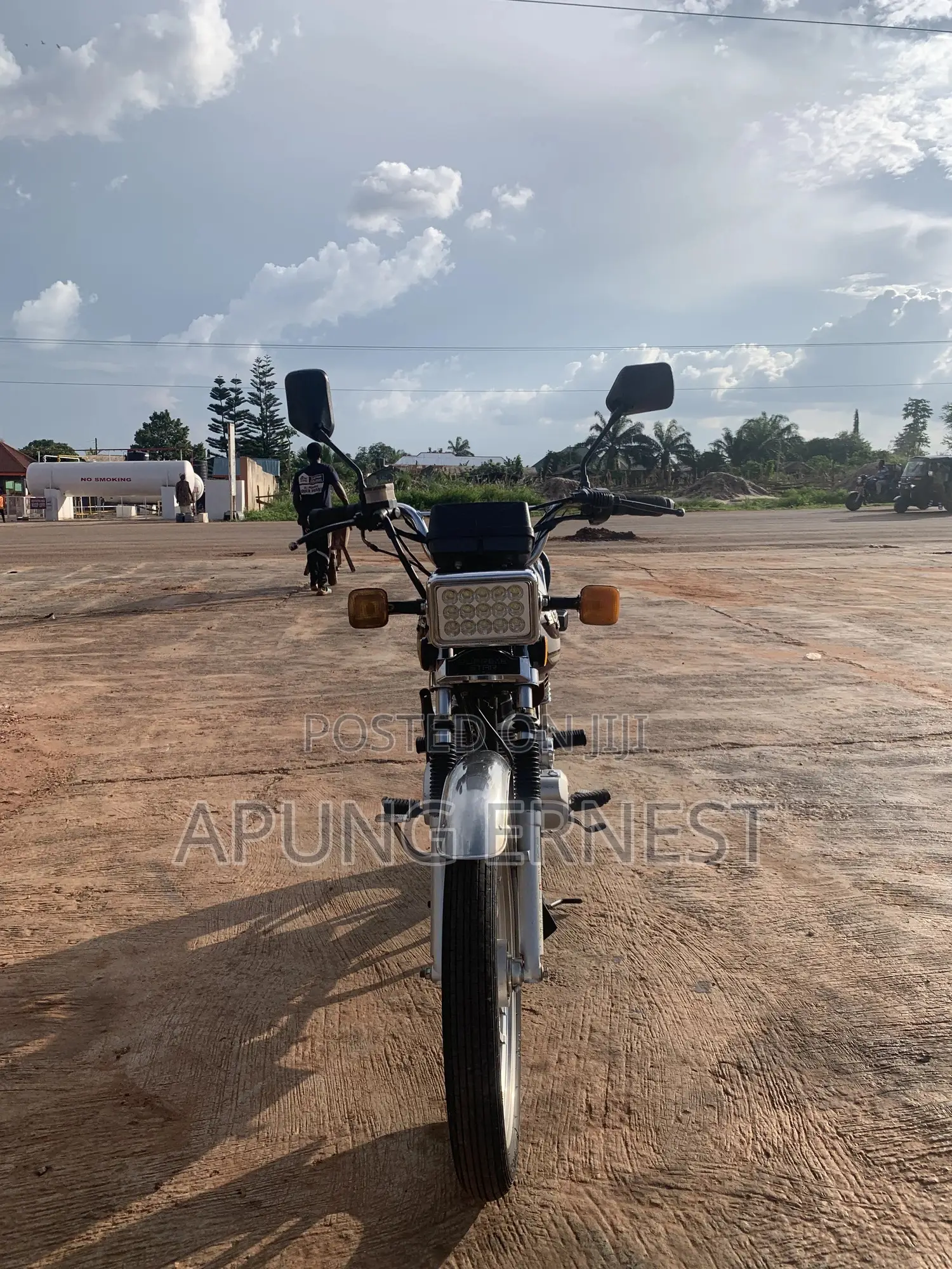 Motorcycle 2021 Brown