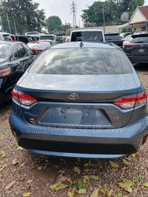 Toyota Corolla LE 2020 Blue