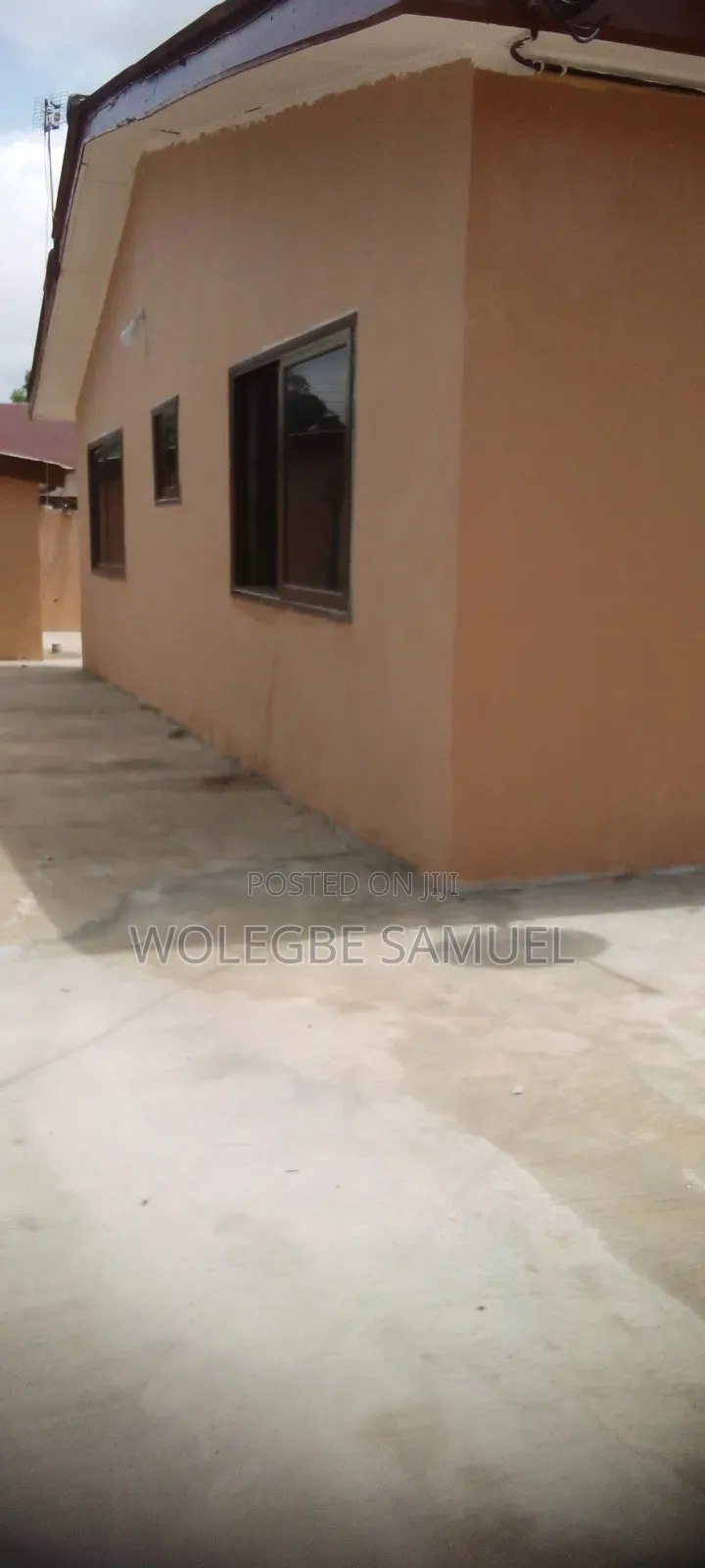 2bdrm Apartment in Lashibi, Baatsona Total for rent