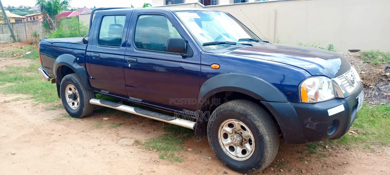 Nissan Hardbody 2011 Blue