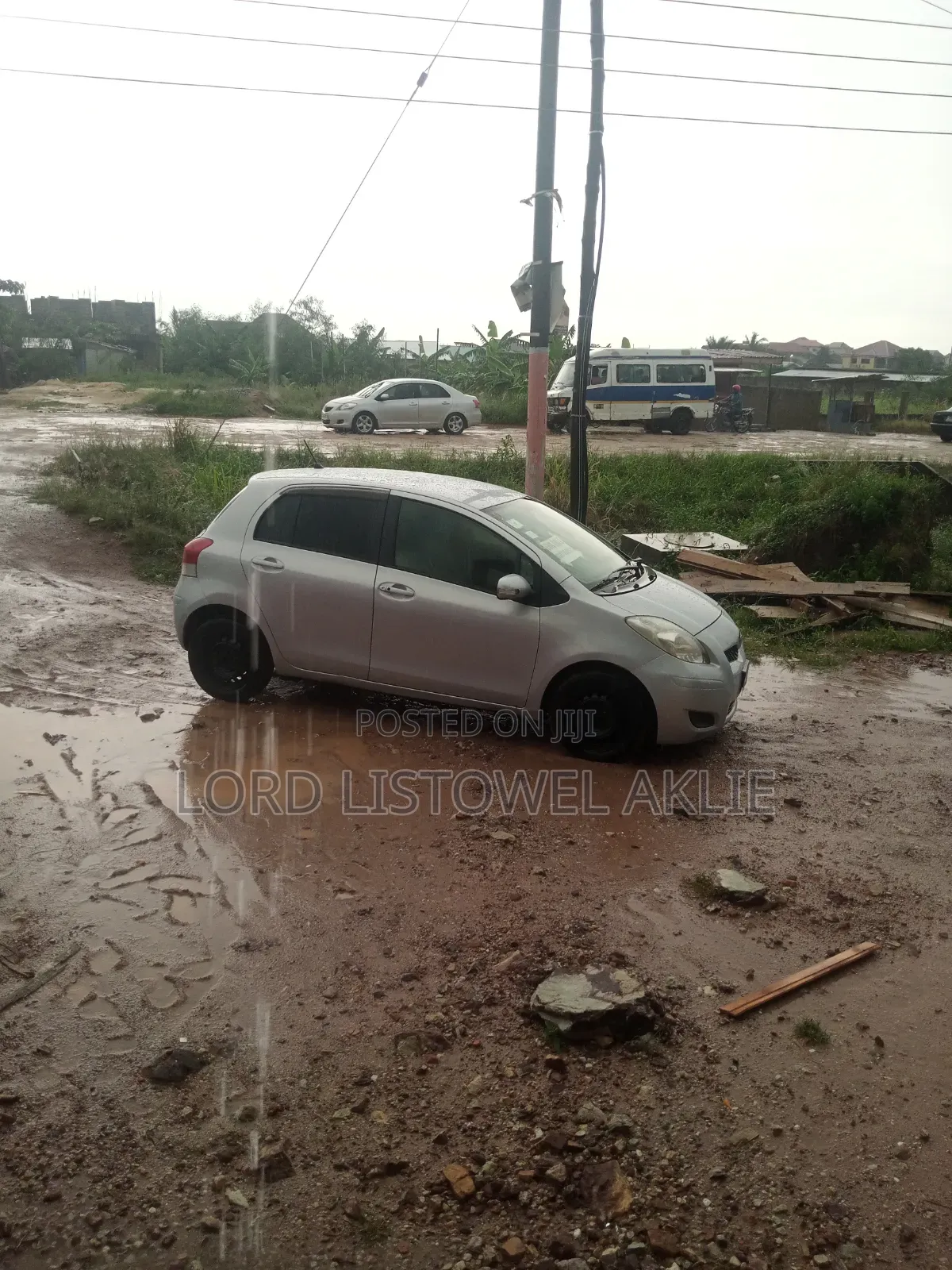Toyota Vitz 1.3 FWD 5dr 2009 Silver