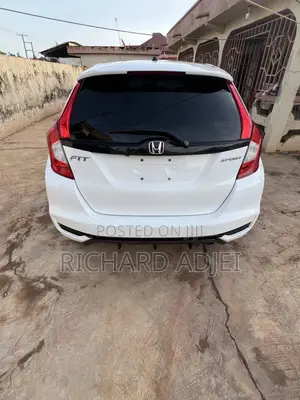 Honda Fit Sport 2018 White