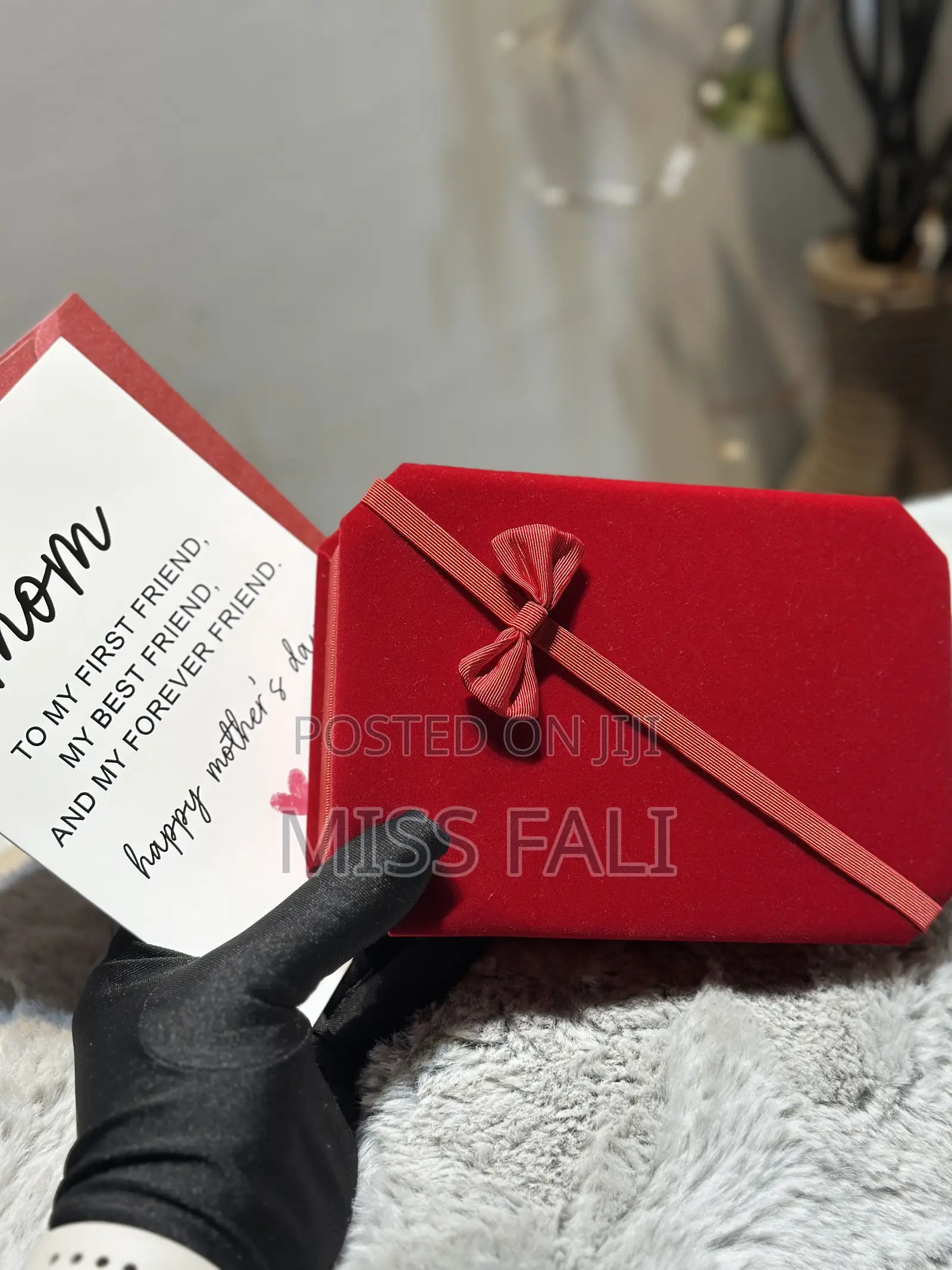 Adinkra Grace Jewelry Set With Mother's Day Card.