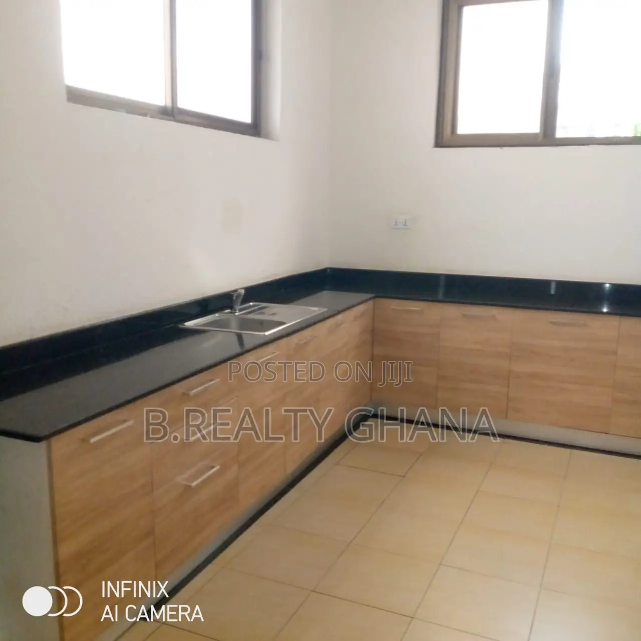 5bdrm House in Airport Residential Area for rent