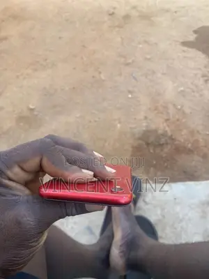 Apple iPhone XR 64 GB Red