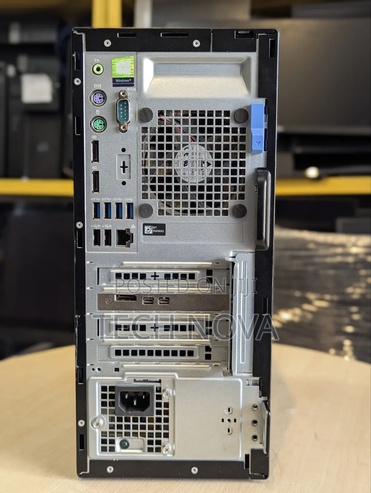 Desktop Computer Dell OptiPlex 7060 16GB Intel Core i5 SSD 256GB