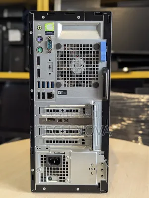 Desktop Computer Dell OptiPlex 7060 16GB Intel Core i5 SSD 256GB