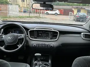 Kia Sorento 2019 Silver