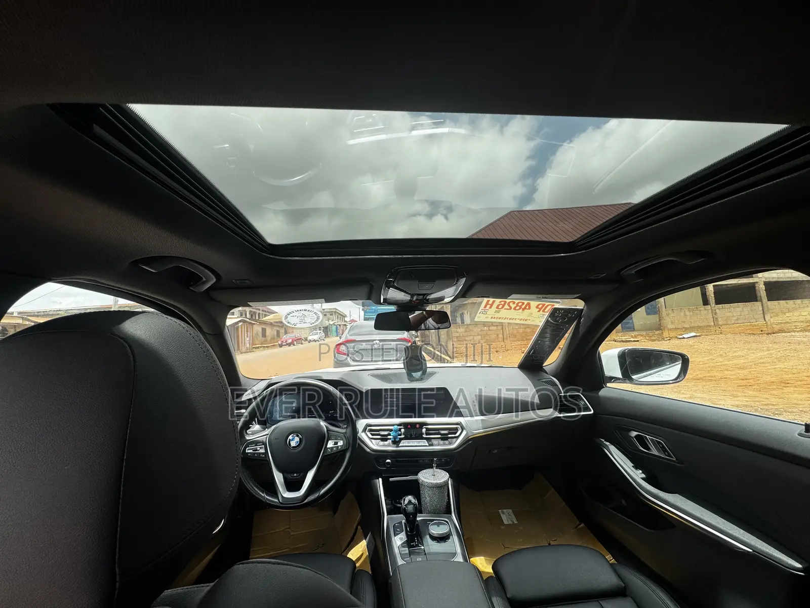 BMW 330i 2022 White