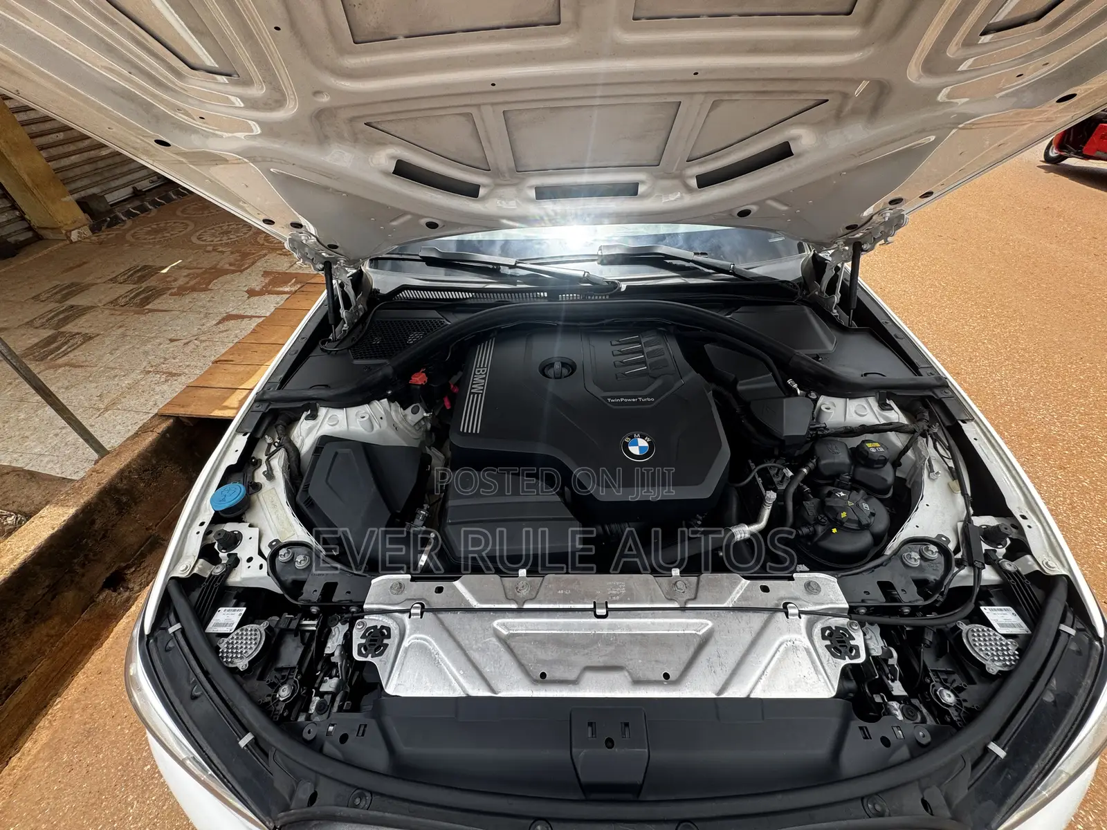 BMW 330i 2022 White
