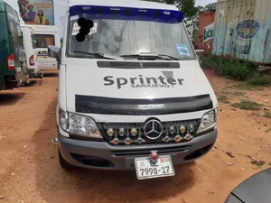 Mercedes-Benz Sprinter 2010 White