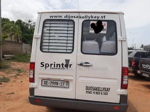 Mercedes-Benz Sprinter 2010 White