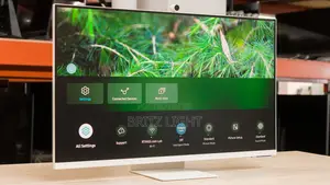 Samsung M8 Monitor