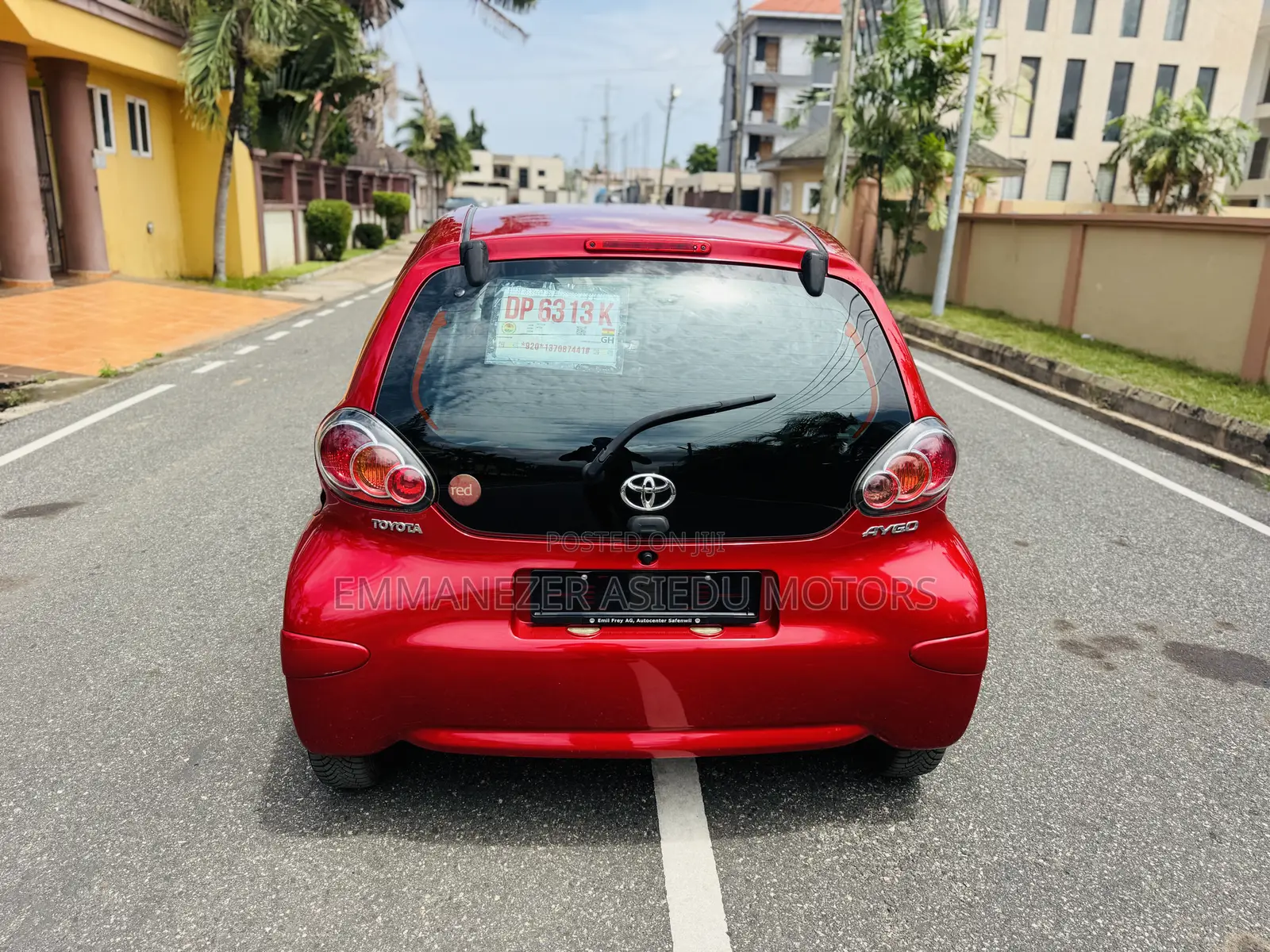 Toyota Vitz 1.3 FWD 5dr 2010 Red