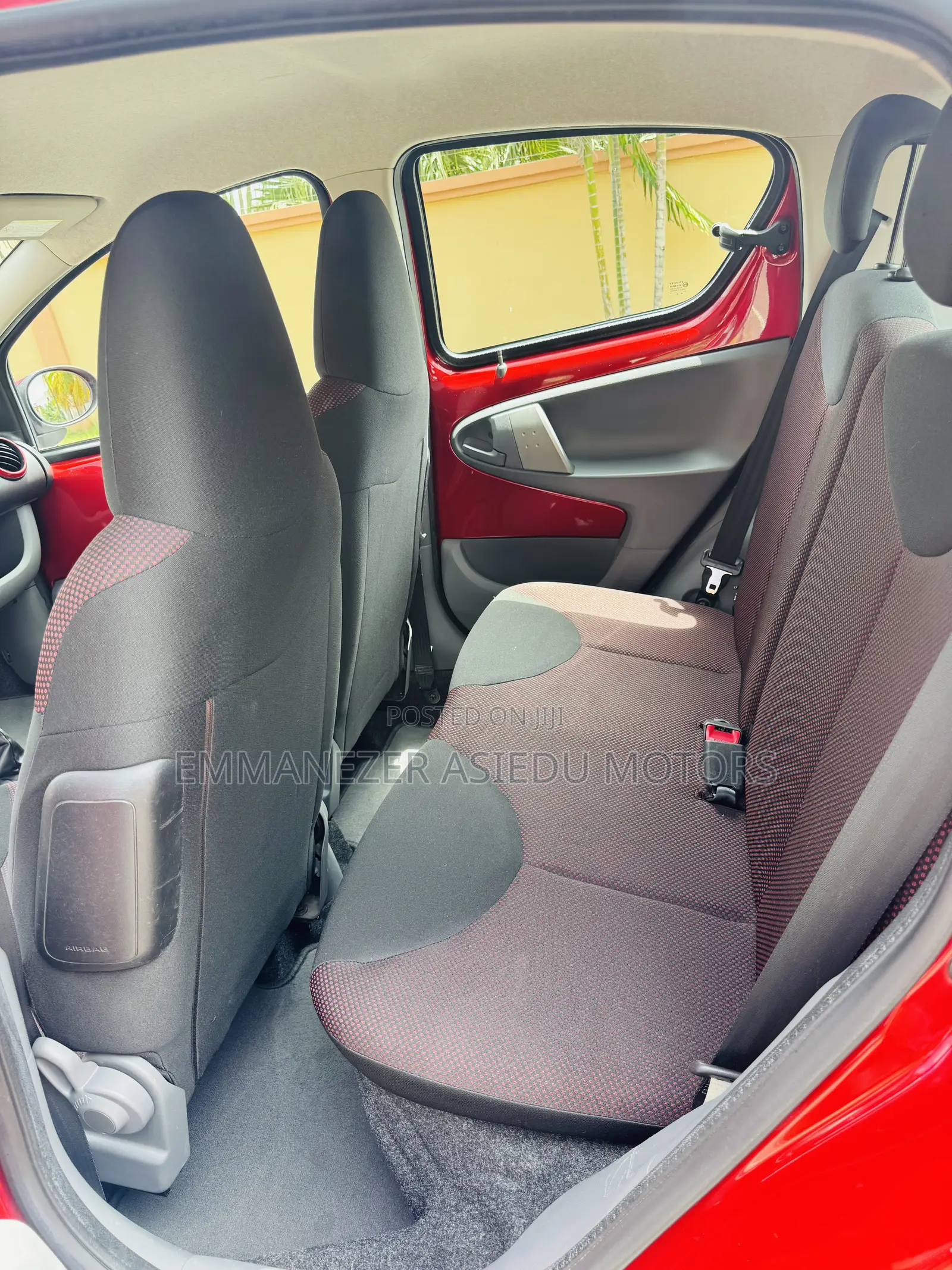 Toyota Vitz 1.3 FWD 5dr 2010 Red