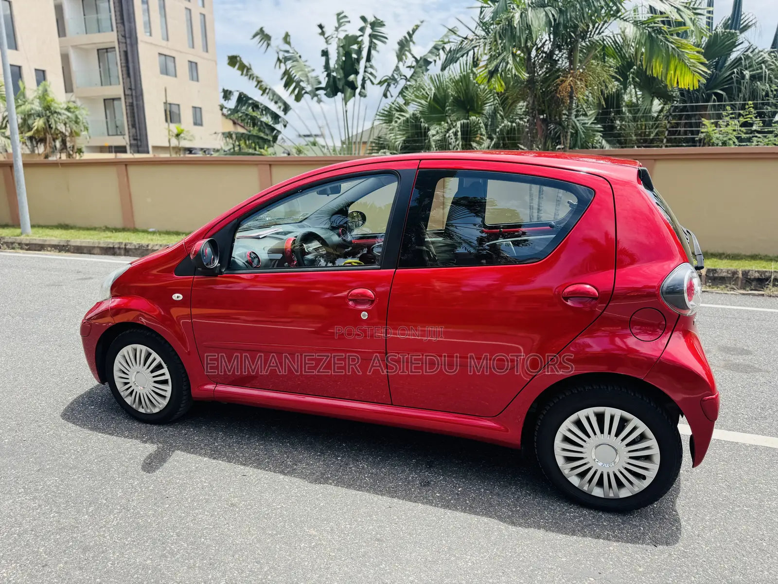 Toyota Vitz 1.3 FWD 5dr 2010 Red