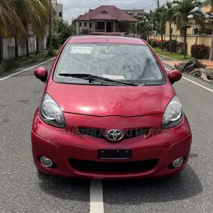 Toyota Yaris Base Hatchback 3dr 2010 Burgundy